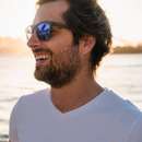 Handsome, tall and tanned guy wants to meet shy woman in Waterloo / Cedar Falls
